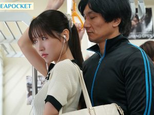 Phim sex Nhật mới tấn công tình dục cô em Momo Sakura lẳng lơ trên tàu điện ngầm